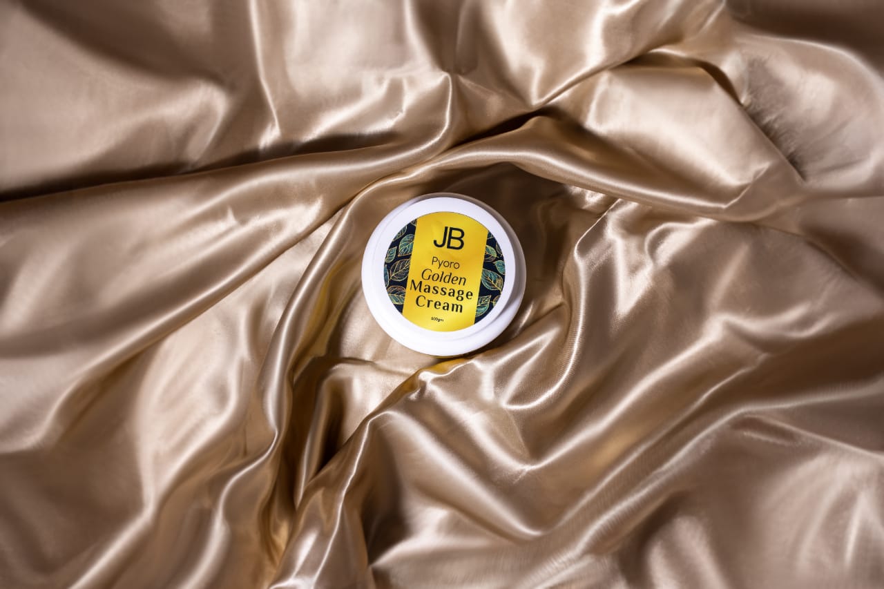 Pyoro golden massage cream